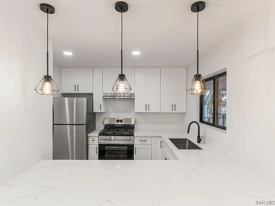 1st image of 2366 Almeria Ct