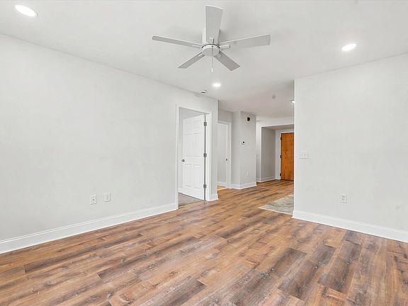 5th image of 1050 E Montgomery Ave #87ad9139d