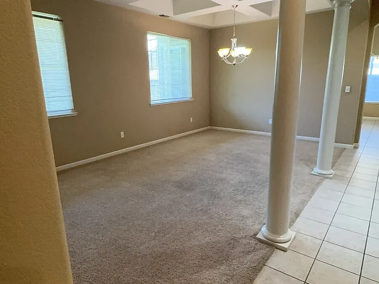 397 Noble Dr — Photo 5