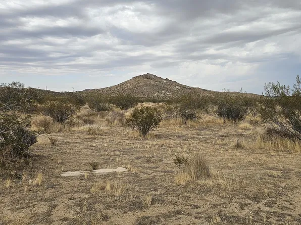 67th St W, Rosamond, CA 93560