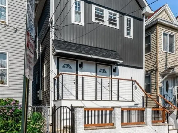 105 10th St, Passaic, NJ