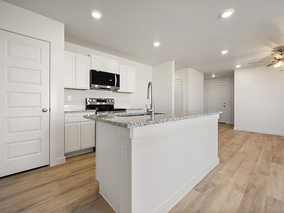 7th image of this home