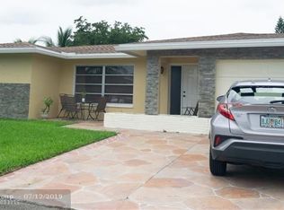 4712 NW 58th St, Tamarac, FL 33319