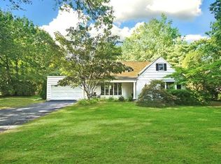 5 Colonial Rd, Scarsdale, NY 10583