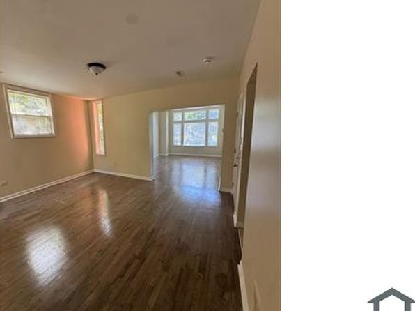 7115 S Emerald Ave #2
