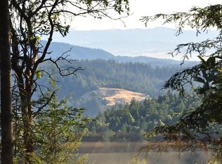 18400 Willow Creek Rd, Occidental, CA 95465