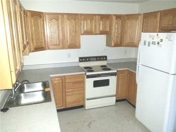 4th image of 520 Tulip Ct