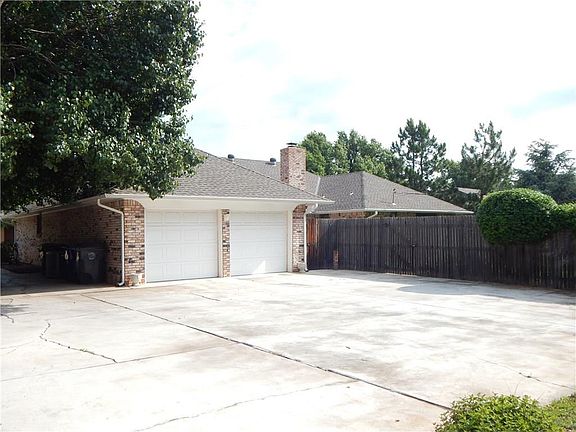 4th image of 3120 Goshen Dr