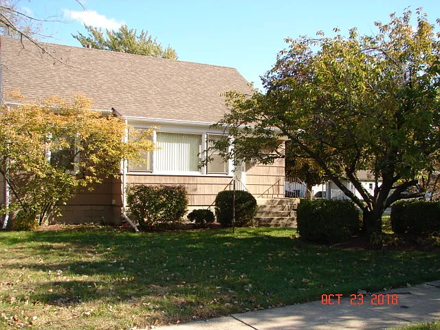 17959 Oakley Ave photo 1
