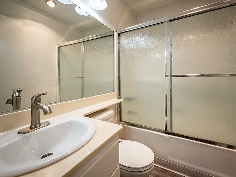 14200 Victory Property — Photo 11