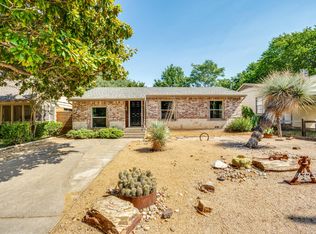 4323 Bonham St, Dallas, TX 75229