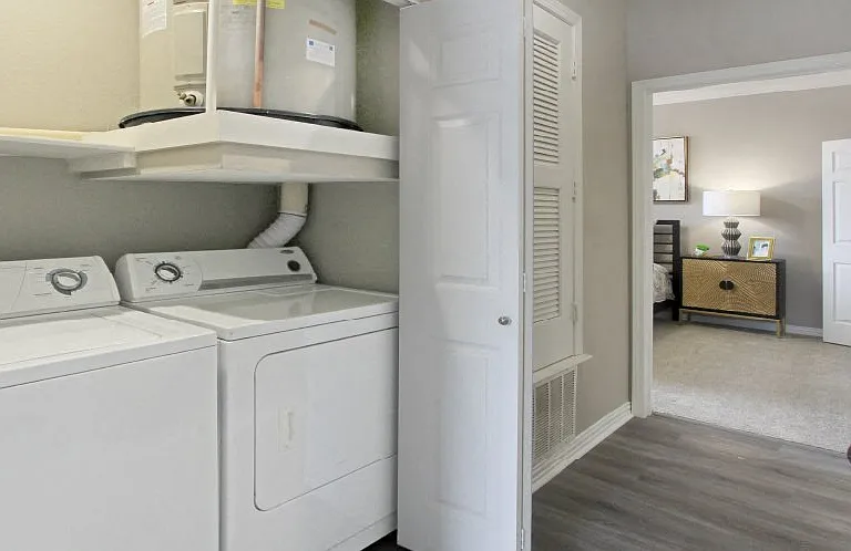 Rockledge Oaks Apartments — Photo 23