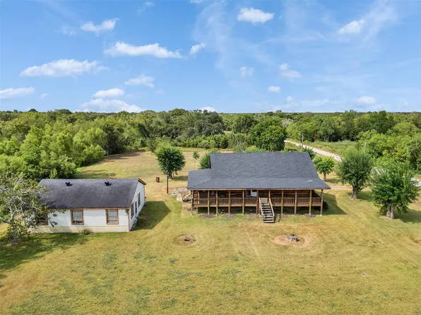 4703 Lake Dr, Brazoria, TX 77422