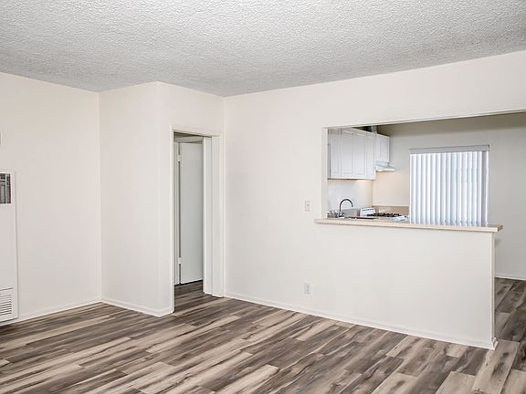 5th image of 853 W Duarte Rd APT 27