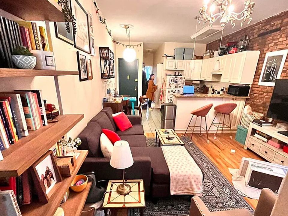 1st image of 507 Dean St APT 1L