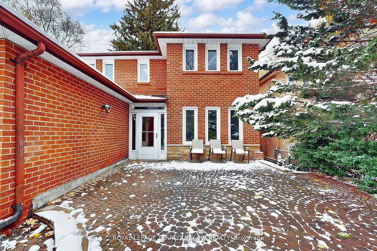 Building Photo - 327A Beechgrove Dr