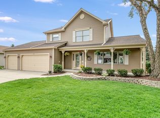325 Julie Ln, Hampshire, IL 60140
