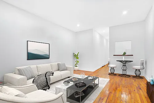 561 Warren St #1A Photo 1