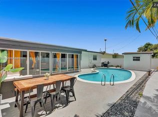 1420 NE 201st Ter, Miami, FL 33179