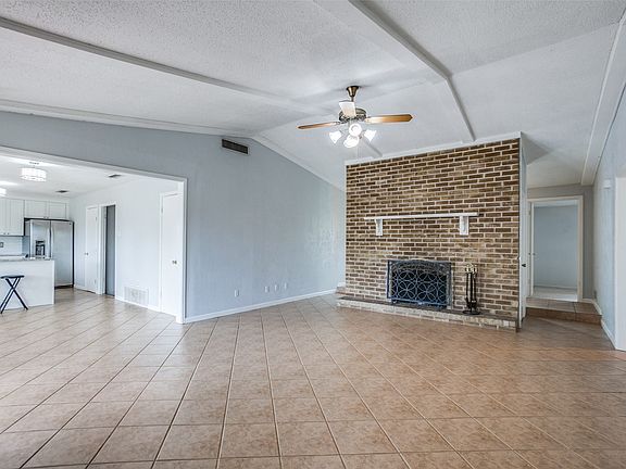 5th image of 1817 Linda Ln