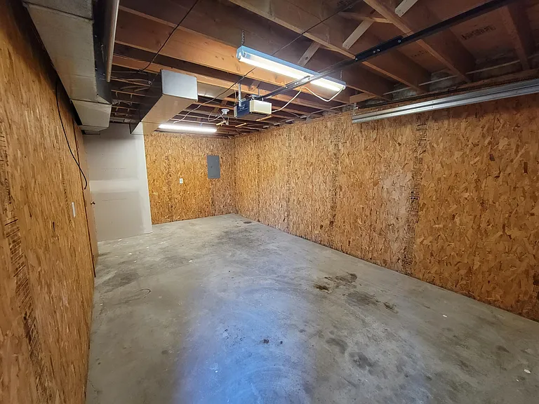 623 Highway T14 — Photo 21