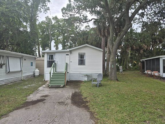 2nd image of 10521 Scenic Dr #464
