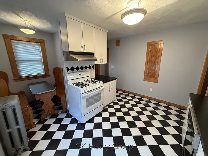 68 Templeton Pkwy — Photo 13