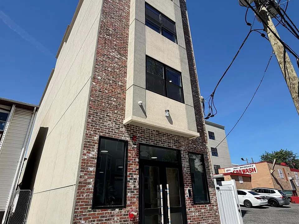 71 16th Ave #1