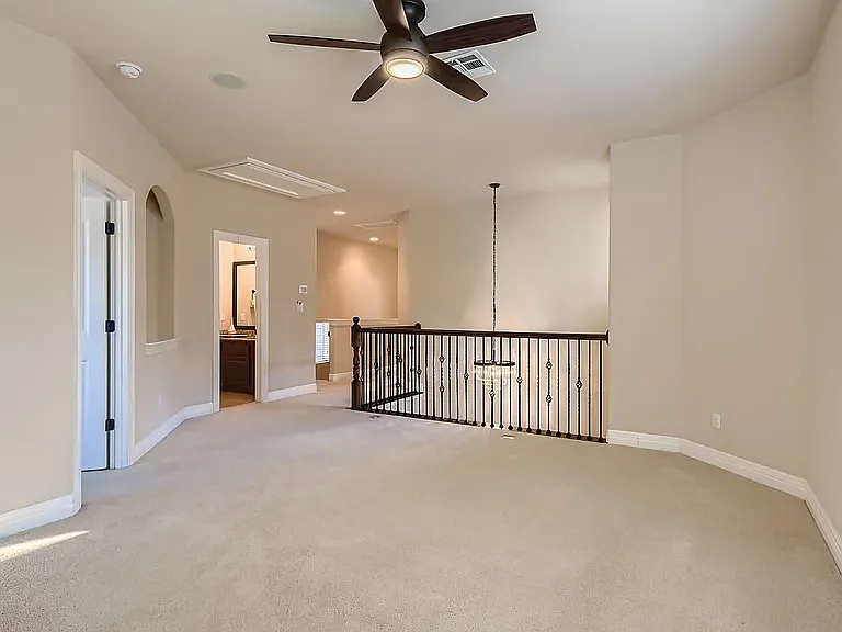 1817 Crown Dr — Photo 20