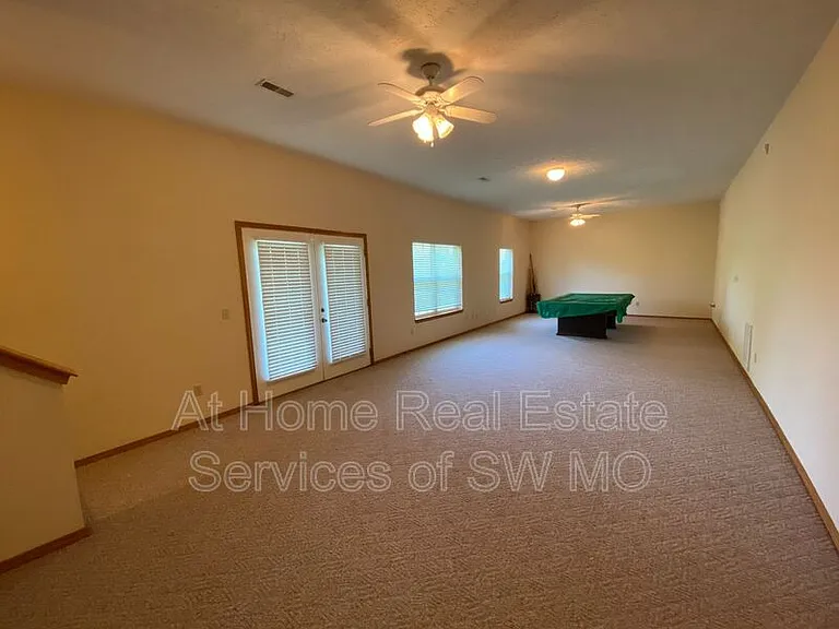 3551 E Woodside St — Photo 2