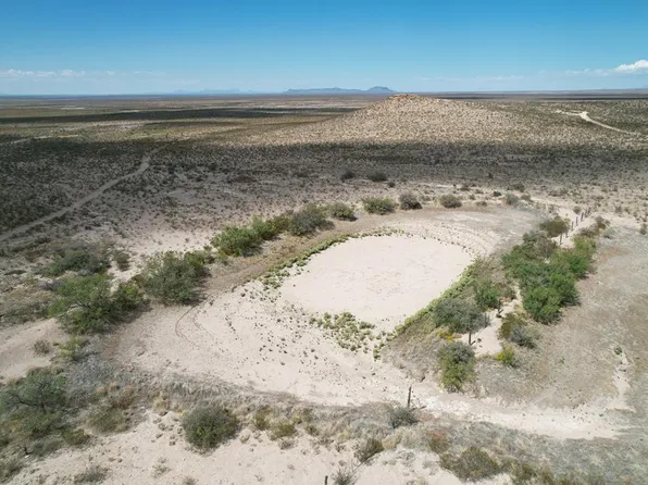 17 Hummingbird Run, Sierra Blanca, TX 79851