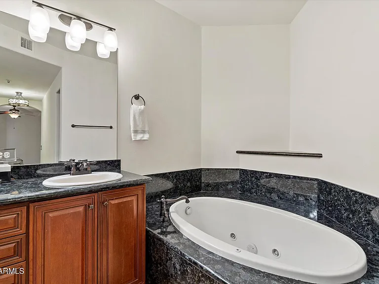 5350 E Deer Valley Dr #1430 — Photo 20