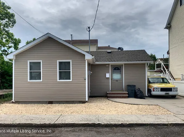 588 Hunter Ave, Staten Island, NY 10306