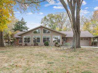 1563 Oakland Mills Rd, Mount Pleasant, IA 52641