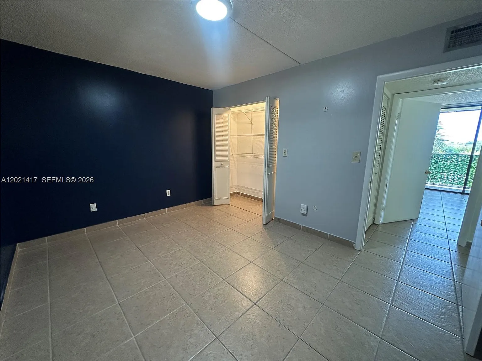 Fox Chase Condo #3 — Photo 3