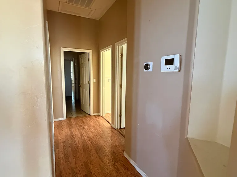 1085 San Tropez Ct — Photo 31