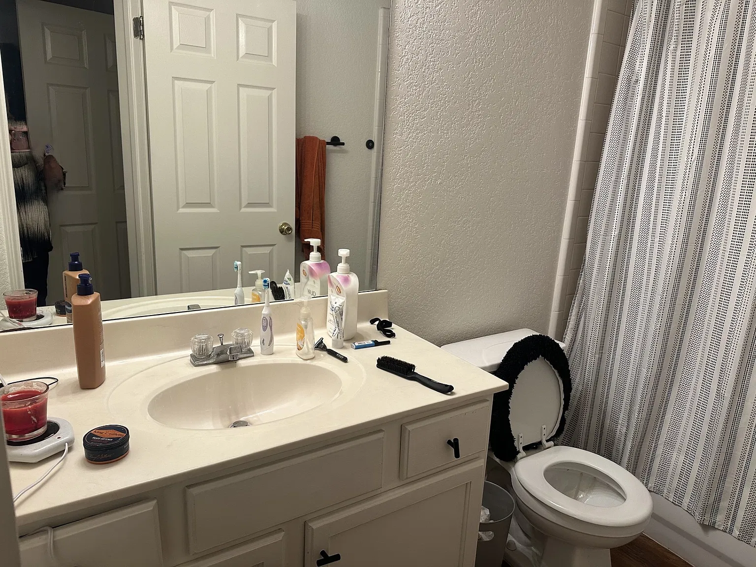 2 bed, 1008 sqft, $1,750 — Photo 2