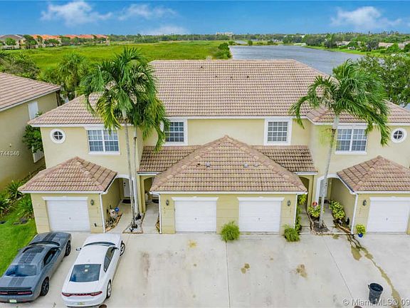 5th image of 419 SW 120th Ave #419