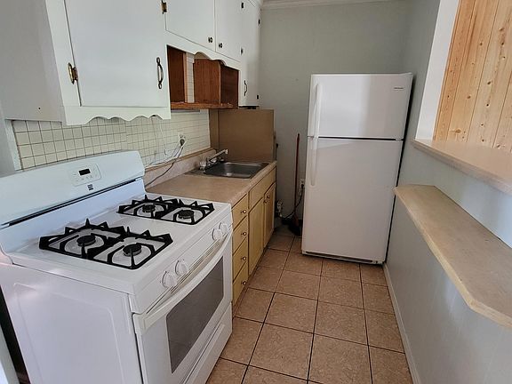 5th image of 6035 E Highway 98 #14