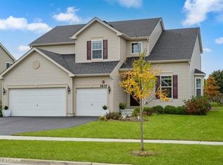 1834 Newberry Ln, Hoffman Estates, IL 60192