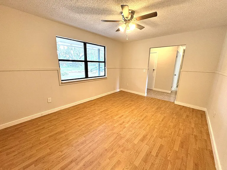 119 Arden Dr — Photo 4