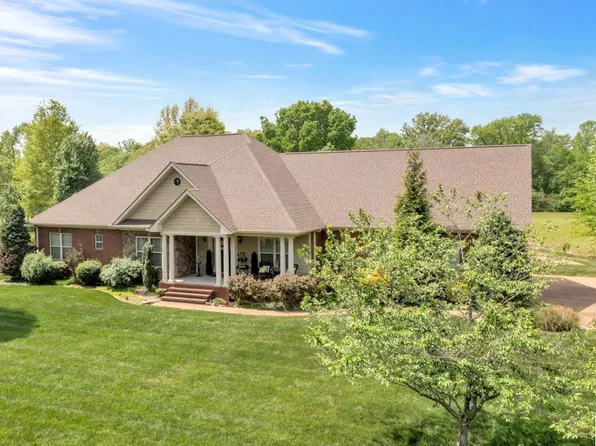 1316 Oak Hill Dr, Murray, KY 42071