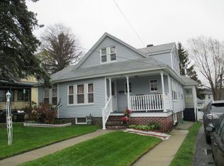 24 Kosta St, Worcester, MA 01607