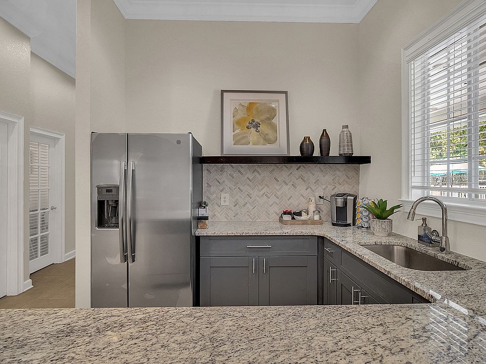Clubhouse Kitchen