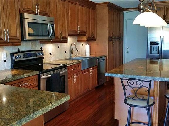 3rd image of 2316 S Cypress Bend Dr APT 219