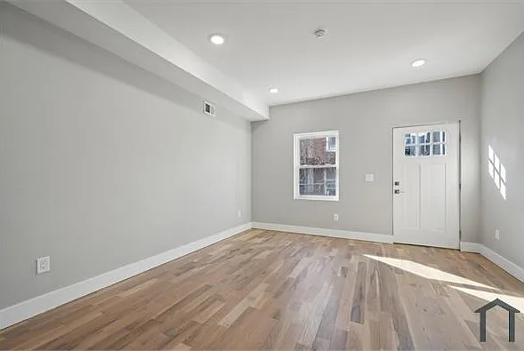 5410 Delancey St #A — Photo 12