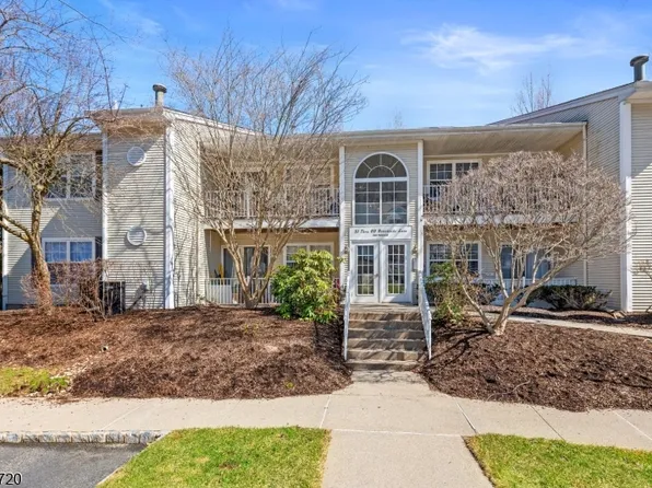 67 Brookside Ln, Mount Arlington Boro, NJ 07856