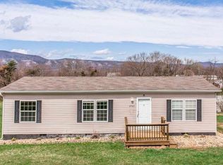 1031 Ramona Ave, Shenandoah, VA 22849