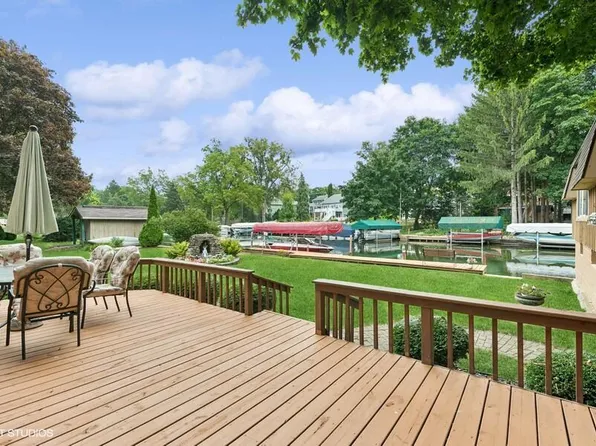 2805 Knollcrest DRIVE, Burlington, WI 53105