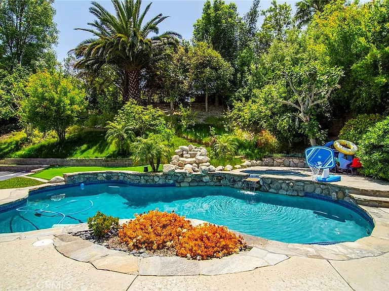 23900 Stagg St — Photo 27